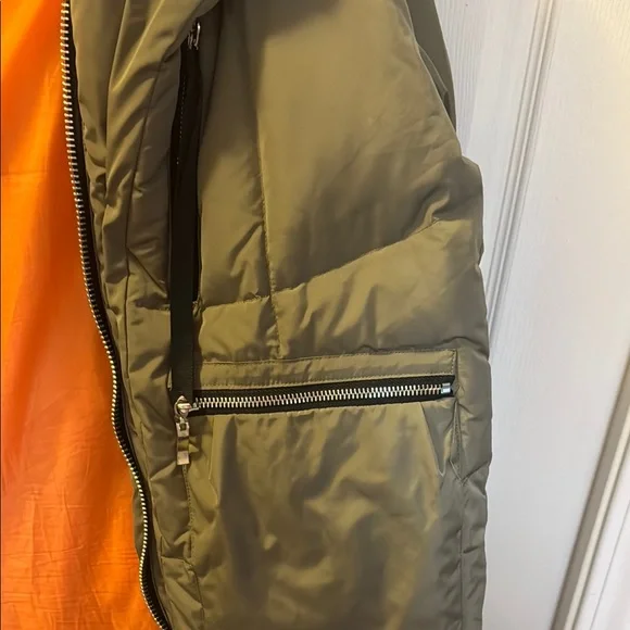 Orolay medium olive green winter coat. - Picture 5 of 5